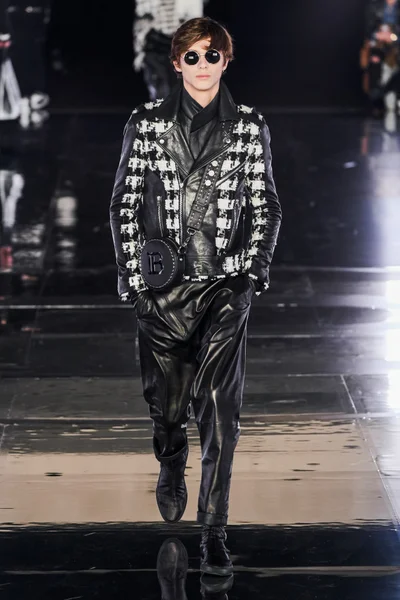 Look 22